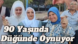 90 Yaşındaki Nine Düğünde Oynuyor [upl. by Nair]