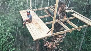 My HUGE TREE HOUSE  Got Caught in the rain  An ingenious solution for the stair railing [upl. by Esnofla4]