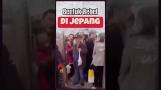 Kejadian kocak Drama tangan ngalangin pintu kereta di Jepang [upl. by Ana]