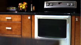 Whirlpool Gas and Electric Ranges AquaLift Self Clean Technology [upl. by Heda]