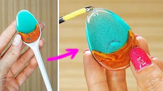 WOW 3 DIY EPOXY RESIN PENDANTS WITHOUT SPECIAL MOLDS CHEAP AND EASY DIY JEWELRY IDEAS FOR TEENAGERS [upl. by Diraf]