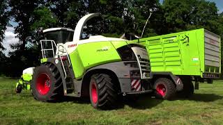 Grassilage 2022 der 2 Schnitt mit Claas Jaguar 970 u Valtra Power [upl. by Bullis]