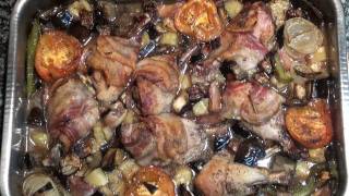 Jamoncitos de pollo al horno con verduras Vídeo receta 90 Aquí cocinamos todos Cooking recipe [upl. by Ymar]