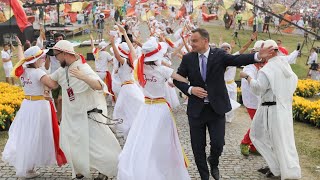 Prezydent Andrzej Duda tańczy z nami quotTak tak Paniequot  Lednica 2018 [upl. by Iren]