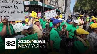 Frustrated street vendors march in NYC ask City Council to pass new laws [upl. by Chickie]