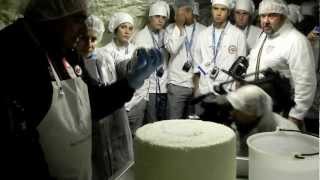 La salatura del Pecorino Romano DOP nelle grotte Brunelli a Prima Porta [upl. by Leiso]