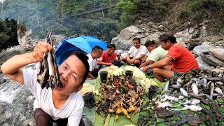 Frog Hunting Cooking and Eating in Camping Mountain River  PAHA  Toad Hunting in Night at Nepal [upl. by Aguie]