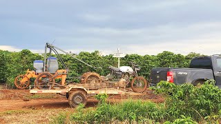 FAZENDO PLANTIO UTILIZANDO UMA MOTOCICLETA ADAPTADA  Triciclo Plantadeira  JC Triciclos Agrícolas [upl. by Natsyrk611]