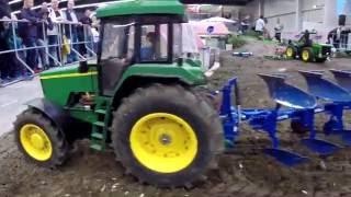 Traktor Bauer Feld Geräte Intermodellbau 04 2016 [upl. by Ainuj131]