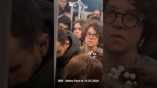 Le Téléphone sonne dans la poche du voleur Metro Paris [upl. by Ettenrahc]