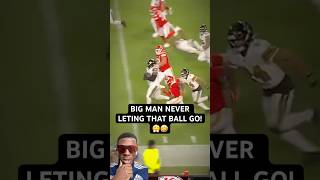 🚨🤣 BIG DEFENSIVE LINEBACKER NOT LETTING THE BALL GO nfl funny comedy [upl. by Nottarts]