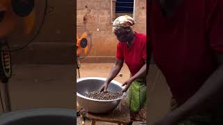 Technique de ventilation pour enlever les débris dans lamande palmiste [upl. by Adela]