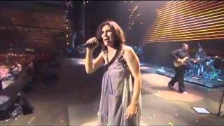 Elisa ft Gianna Nannini  Gli Ostacoli Del Cuore Live at San Siro Traducción en Español [upl. by Filberto]