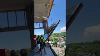 Installation des Façades en Verre 😮 shorts [upl. by Ahsiniuq]