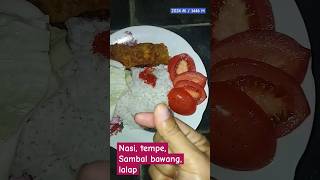 Nasi tempe goreng sambal bawang lalap shorts lalapan tempegoreng pedesaan [upl. by Oswin]