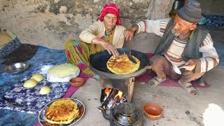 Old Lovers Cooking Special Bread  Life in a Cave Home Village life of Afghanistan [upl. by Eltsyrhc]