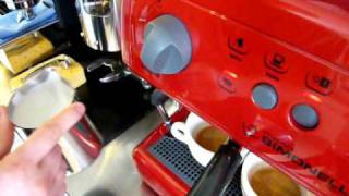 Latte art with Nuova Simonelli Oscar [upl. by Gilligan137]