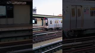 R160 M Train arriving at Hewes St mta train r160 mtrain shorts [upl. by Sile]