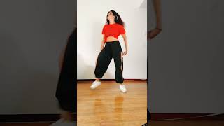 En bucle con este baile🔥🔥Follow me for more dance danzannabihotza red descendants4 dance [upl. by Alarice624]