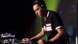 DJ Marquinhos Espinosa no Skol Beats 2007 [upl. by Littlejohn]