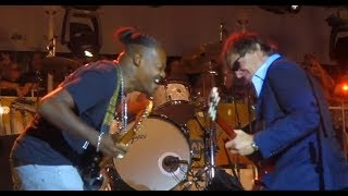 Best guitar duel ever Joe Bonamassa and Eric GalesJohn Henry [upl. by Nazarius]