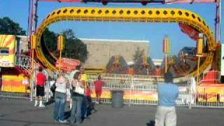 Kick Flip Hi Roller Ride 2009 Kalamazoo County Fair Wade Shows [upl. by Garrot694]