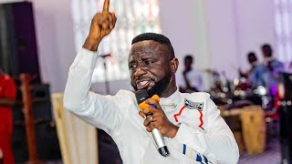 MINISAAC FRIMPONG WORSHIP MEDLEY ✨️✨️THAT CAN LEAD YOU TO THE THRONE OF GOD WHAT A GIFT WOOOW 🔥🔥🔥🔥 [upl. by Halil]