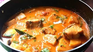 Shol Macher Jhol kumro Diye How to make Bengali Macher Jhol Recipe [upl. by Pavier]