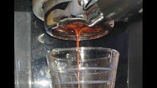 Saeco Poemia bottomless portafilter  dialling single origin espresso [upl. by Prissy266]