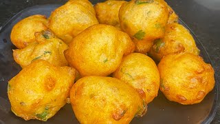 சுடும் போதே தீர்ந்து போகும் இந்த அரிசி மாவு உருளை போண்டா  Aloo bonda in different style [upl. by Carlson345]