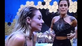 AGRESSÃO no BBB19 HARIANE EMPURROU PAULA [upl. by Caleb]