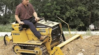 Struck  MAGNATRAC RS1000  Mini Bulldozer for Home Owners [upl. by Shaylyn]