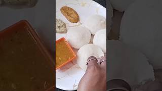 Mangalore style Idli Sambar idlichutney idlisambar shorts [upl. by Tombaugh]