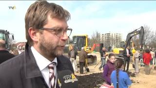 Das neue Gymnasium in Buchloe Mit dem Spatenstich beginnen heute die Bauarbeiten [upl. by Luba]