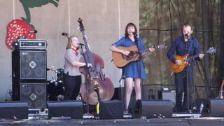 Helpless  Molly Tuttle Trio  Strawberry Music Festival  May 27  2017 [upl. by Floridia]