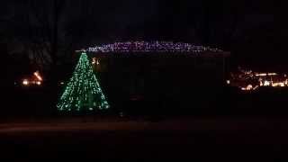 Bloomingdale Illinois christmas light show with music done by Jake Mavetz at 13 years old [upl. by Akino362]