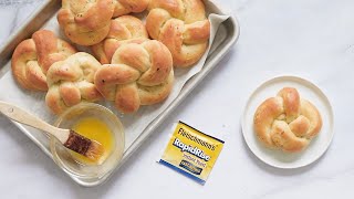 15s PreRoll Fleishmanns Yeast Garlic Knots [upl. by Margaretha]