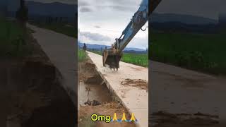 bridgecollapses demolitionvideo crane excavator cutebaby33333 [upl. by Jankey647]