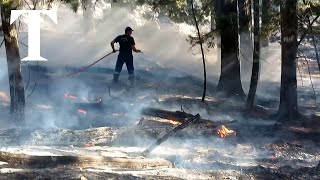 Thousands flee homes and hotels on Rhodes as fires spread [upl. by Trainer]