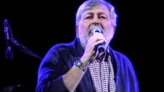 Francesco Guccini live  Vedi cara  Spoleto [upl. by Aitropal189]