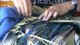 Kete Whakairo NZ Flax  Phormium Tutorial part two [upl. by Lifton]