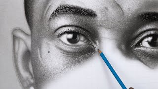 Drawing skin details around the eye [upl. by Osman]