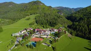 Der Lärchenhof im Frühling [upl. by Bernstein]