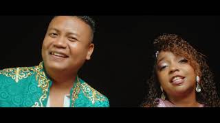 Ariane amp Rebecca  Havaoziko Clip Vidéo [upl. by Nileve]