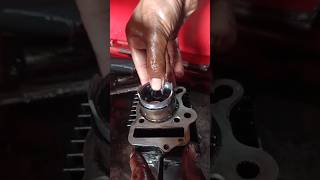 Motorcycle Engine cylinder diesel polish cylinder piston fitting bikelovers yt machine subscribe [upl. by Eamon454]