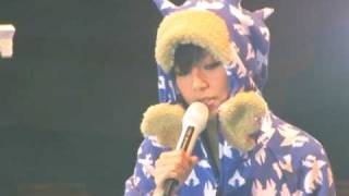 未來 何韻詩 25122010 HoCC Homecoming Live [upl. by Yenffad]