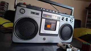 Aiwa 906 Stereo Ghettoblaster [upl. by Lesly]