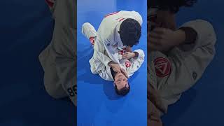 Saída de montada bjj jiujitsu [upl. by Thurmond630]