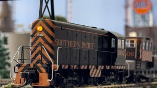 Freight Trains amp Switcher  Roll By Roll Off amp Roll Thru  CNW amp Southern Pacific  HO Scale Trains [upl. by Eelrefinnej378]