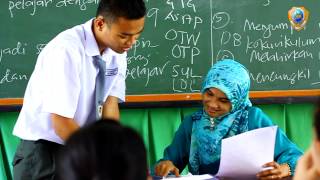 SMK Luar Bandar No1 Sibu  Berilmu Berbudaya Lagu Sekolah [upl. by Culhert960]